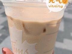 生椰冷萃-Tims天好咖啡·贝果(雁展路万象天地店)