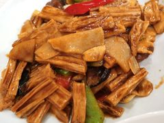 二冬烧腐竹-北平小馆·烤鸭·家常菜(磨房北里店)