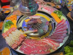 -哈哈碳都·牛肋条无限自助烤肉(宝龙店)