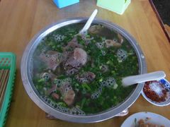 半斤牛肉半斤牛杂-周记翘脚牛肉