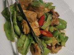 -海派美食·家宴海鲜青岛菜·石锅鲽鱼头(东方城店)