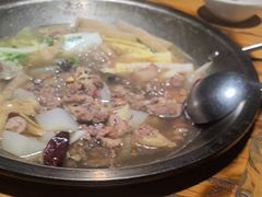 -大众跷脚牛肉馆·非遗传承单位(峨眉山店)