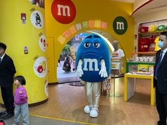 -m豆巧克力世界(上海世茂广场店)