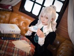 -米游妙妙屋cosplay换装自拍摄影体验馆