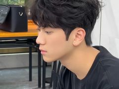 -鸿通城购物中心