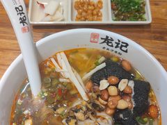 -湘人龙记老长沙米粉(鸟巢店)