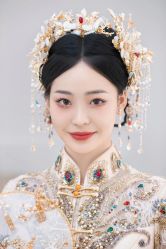 -洋洋婚纱品牌集合店