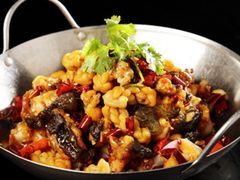 飘香麻花牛蛙-鹊华居·地道鲁菜·海鲜·融合味(大明湖店)