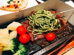 -必胜客(漕宝路店)