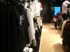 -NIKE KICKS LOUNGE体验店(北京新中关店)