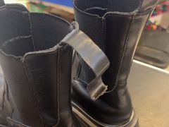 -爱革·洗衣改衣·洗鞋修鞋·洗包修包·奢侈品护理(宝地广场店)