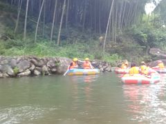 -江南大峡谷军事漂流