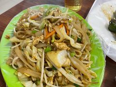 -蚝哥花姐湛江烤生蚝(美丽湾市场店)