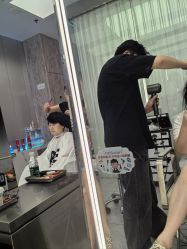 -PE SALON