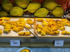 -川骄海鲜自助(王府井奥莱UP TOWN店原世界之花店)