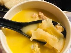 -鲜入围煮花胶鸡海鲜火锅