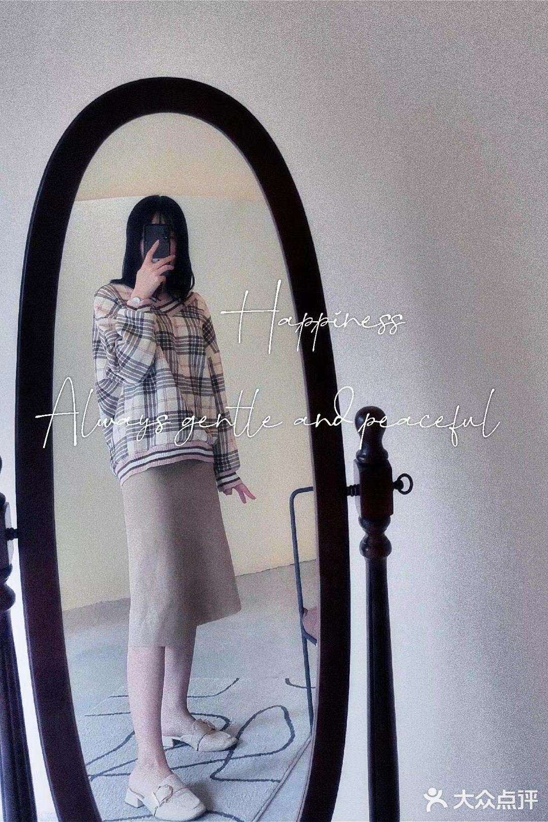 環境舒服可以坐一個下午，位置在678附近