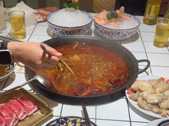 -旧街市鲜货老火锅(大光路店)