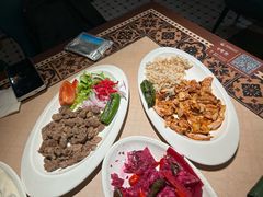土耳其特色纯牛肉配米饭-梅夫娜土耳其餐厅.清真HALAL