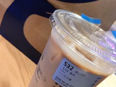 拿铁-瑞幸咖啡(凤凰海负一楼美食街店)