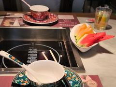 -尚尚仙·酸汤猪手·猪肚鸡火锅(华联万柳购物中心店)