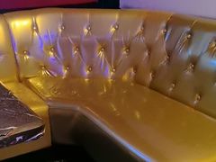 -莹乐迪量贩式KTV(祝桥店)