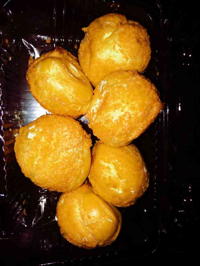 三宝村糕点(广北店)-"看热门美食推荐的糕点,尝试一下「拔丝蛋.