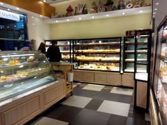 面包甜点陈列柜-可颂坊(中心书城店)
