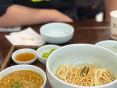 -蟹上黄·蟹黄面·江南糖水(人民广场店)
