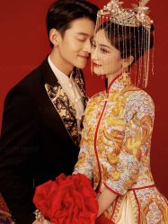 -雪中彩影婚纱摄影·微光艺术中心