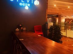 -POKEE VIA&Brunch·维娅(重庆来福士店)
