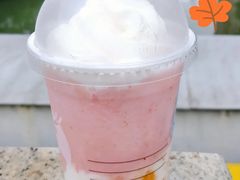 粉荔荔胶原酸奶冻-瑞幸咖啡(西丽地铁站店)