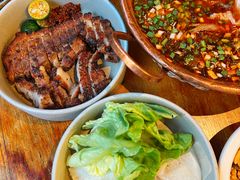 烤猪五花的配菜-SHAN山(前滩太古里店)