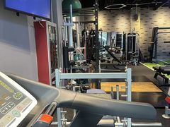 -Freedom Fitness私教健身俱乐部(徐虹北路店)
