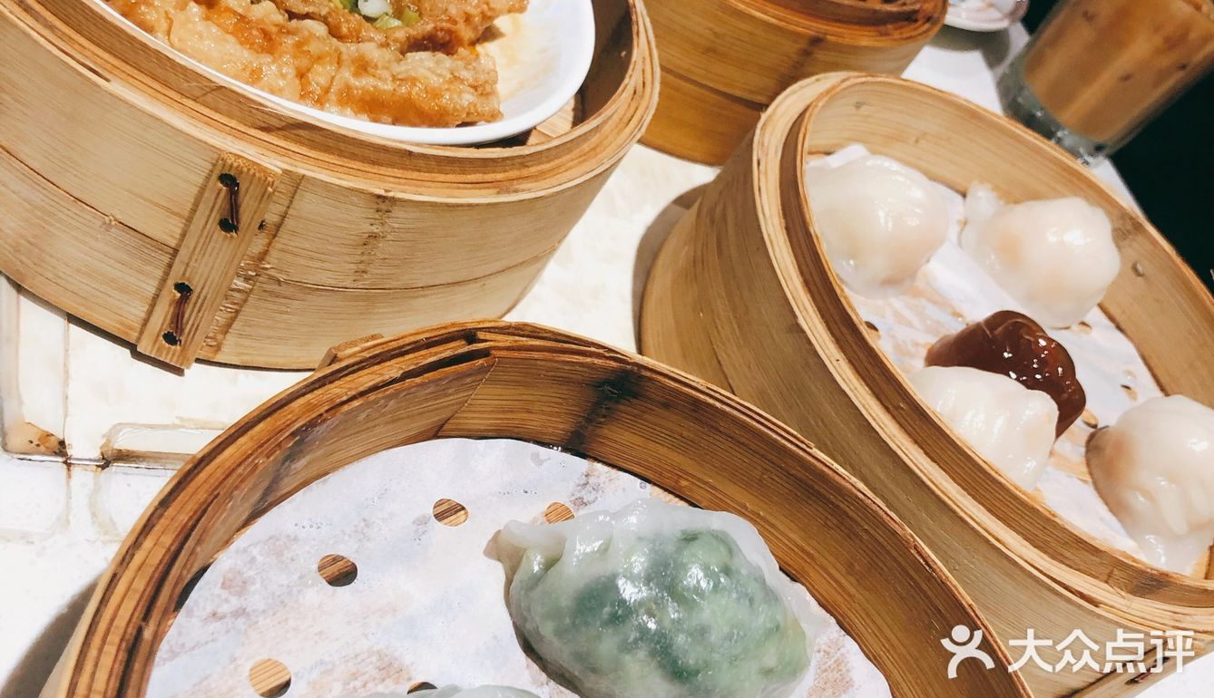 金网红米肠、鼓汁蒸凤爪、鲜虾腐皮卷、XO酱炒萝卜糕