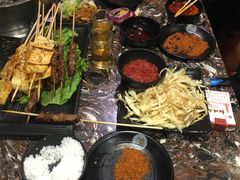 -啊美丽炭火烤肉(滑翔一店)
