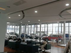 -杭州中升之星奔驰4S店(滨江店)