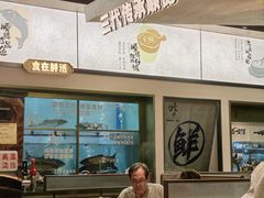 -得意咚瓜·顺德鱼生·冬瓜火锅(深圳首店)