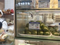 -白玉兰食品甜凤店(合生汇店)