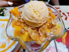 芒果脆心杯-甜心妈妈·榴莲星级糖水(北京路总店)
