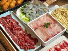 -巴渝瓦肆重庆鲜火锅(宝龙环湖店)