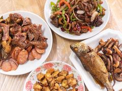 -蓝精灵饺子店