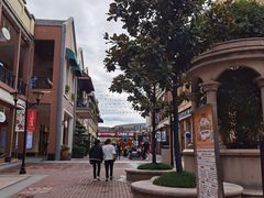 -王府井奥莱临潼小镇(临潼店)