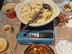-霄汉牛三鲜湖北砂锅菜(万松园2店)