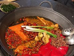 -四小区火锅·巷子里的重庆火锅(花照壁店)