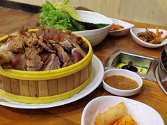 -喇喇排骨火锅·传统韩式脊骨汤(望京西园总店)