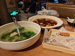 -临界音乐酒馆·小龙虾·江湖菜(华熙LIVE·鱼洞店)