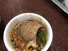 -朝伟清真铜瓢牛肉馆(三十年老·店)
