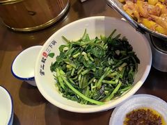 -富正毅三下锅·湘西韵味(天门山索道店)