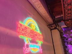 -喜鹊音乐酒馆(西街店)